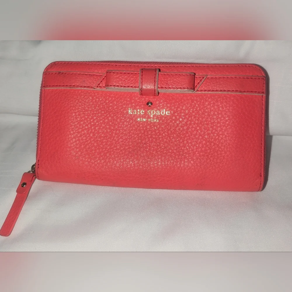 Kate Spade New York Cobble Hill Lacey Zip Around Bright Geranium Wallet